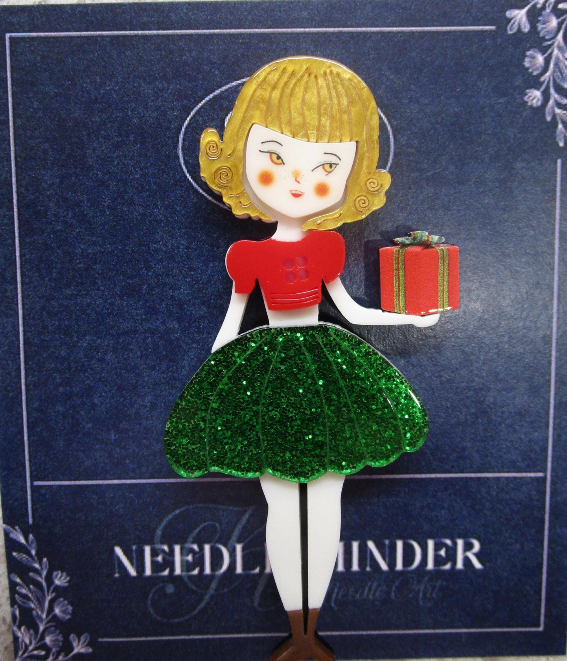 KINGSLAND NEEDLE MINDER ~ Christmas Present Girl Acrylic Needle Minder, Needle Dock, Multi-Dimensional, Magnet, Needle Garage, Needleminder