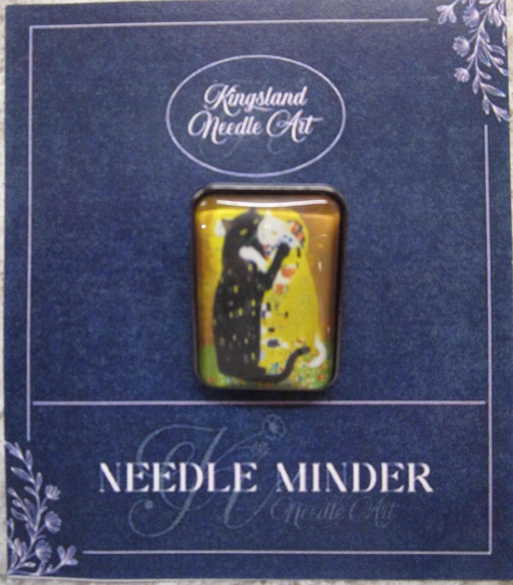 KINGSLAND NEEDLE MINDER ~ Cats Kiss Needle Minder, Needle Dock, Enamel, Magnet, Needle Garage, Needleminder