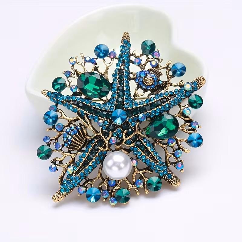 BROOCH ~ Starfish Brooch ~ Gold Tone & Rhinestones ~ Jewelry, Holidays, Great Gift Idea, Pin