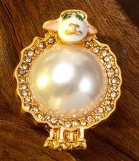KINGSLAND NEEDLE MINDER ~ Pearl Goat Needle Minder, Needle Dock, Swarovski Crystal, Enamel, Magnet, Needle Garage, Needleminder