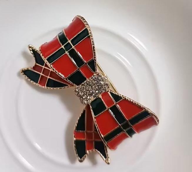 BROOCH ~ Beautiful Tartan Bow Crystal Brooch ~ Gold Tone ~ Jewelry, Holidays, Great Gift Idea, Pin
