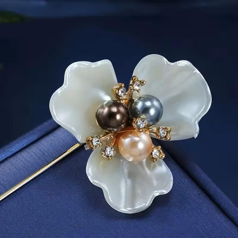 BROOCH ~ Beautiful Floral Brooch ~ 14K Gold Plated Clover Pin w Imitation Pearls & Synthetic Gemstones ~ Jewelry, Holidays, Great Gift Idea!