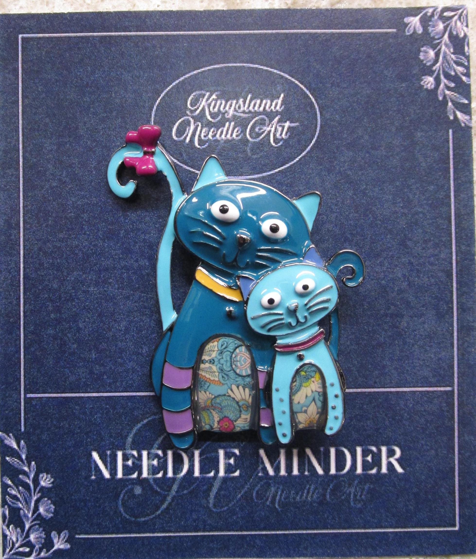 KINGSLAND NEEDLE MINDER ~ Blue Kitty Cat Needle Minder, Needle Dock, Enamel, Magnet, Needle Garage, Needleminder