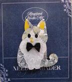 KINGSLAND NEEDLE MINDER ~ Cat with Bow Acrylic Needle Minder, Needle Dock, Multi-Dimensional, Magnet, Needle Garage, Needleminder