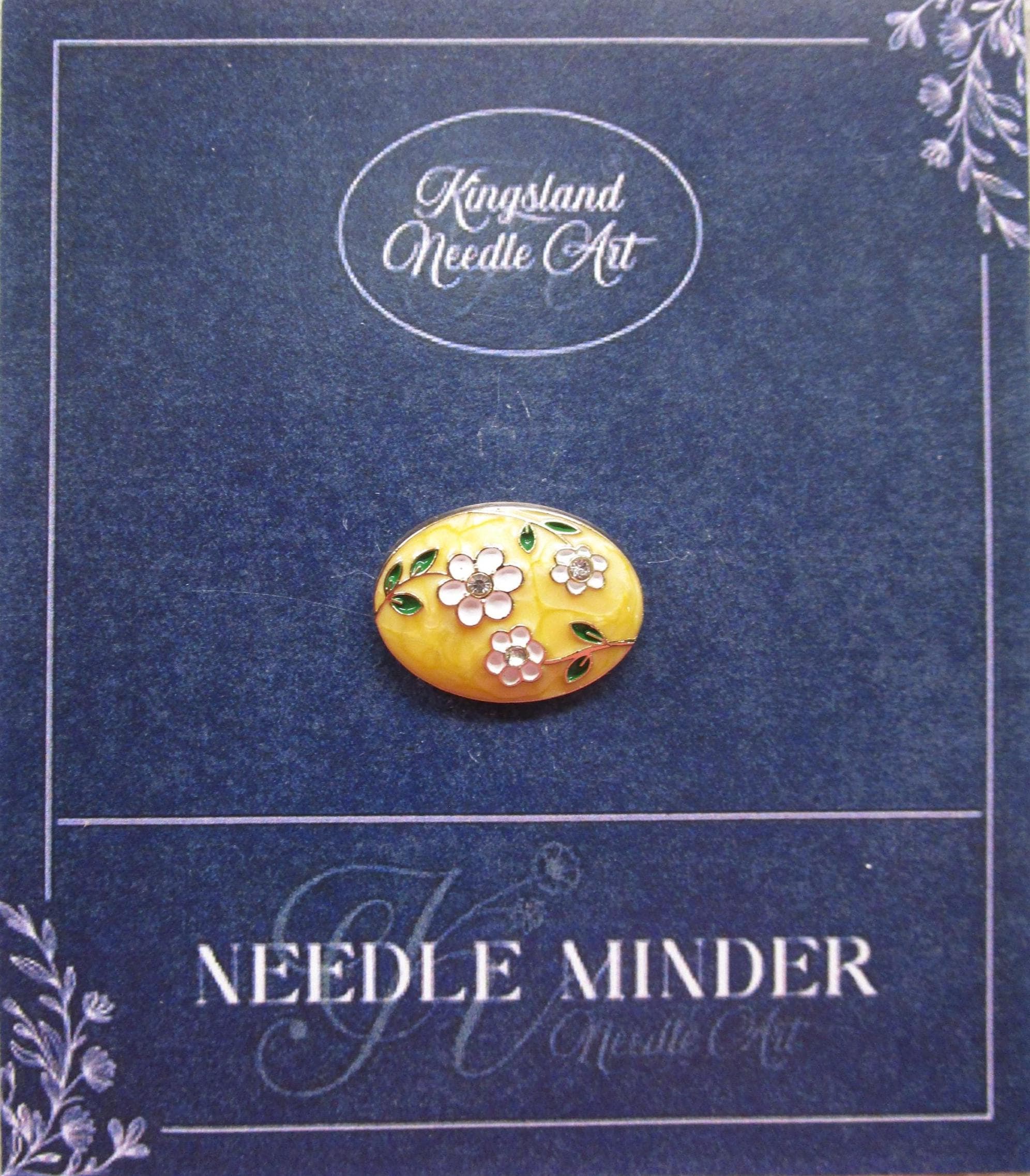 KINGSLAND NEEDLE MINDER ~ White Floral Enamel Needle Minder, Needle Dock, Canvas Magnet, Needle Garage, Needleminder