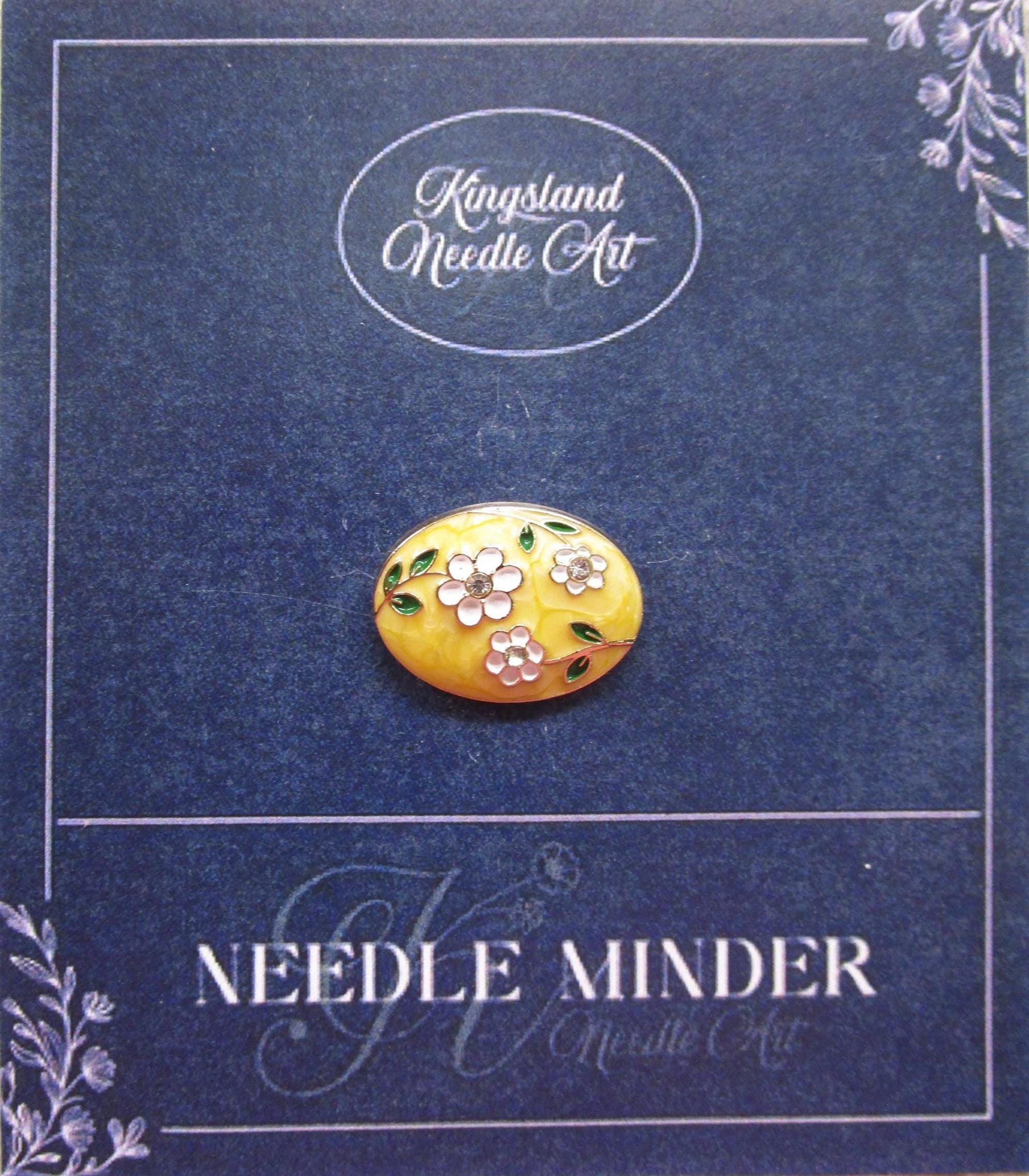 KINGSLAND NEEDLE MINDER ~ White Floral Enamel Needle Minder, Needle Dock, Canvas Magnet, Needle Garage, Needleminder