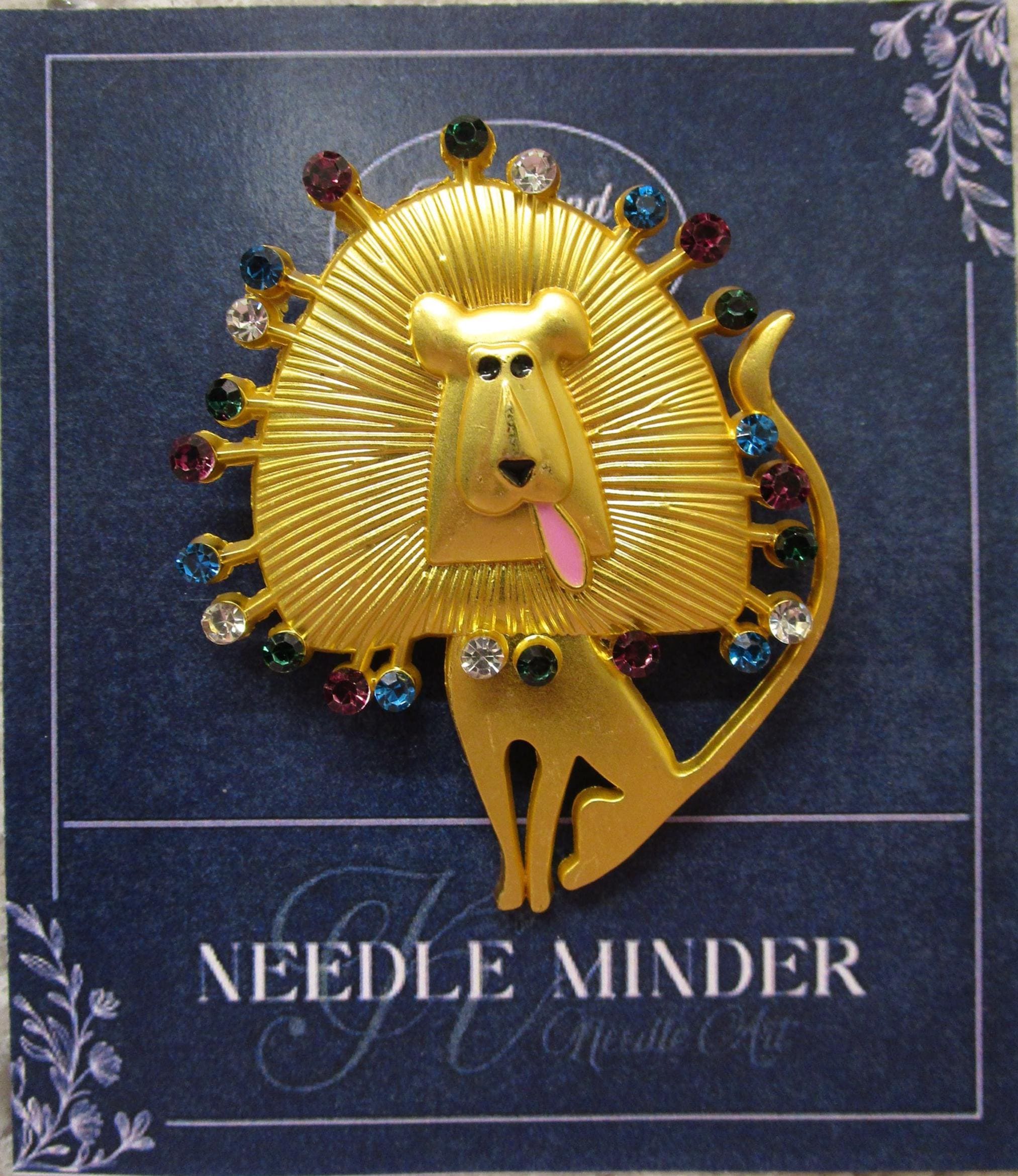 KINGSLAND NEEDLE MINDER ~ Lion King Needle Minder, Needle Dock, Swarovski Crystal, Gold-Tone Magnet, Needle Garage, Needleminder
