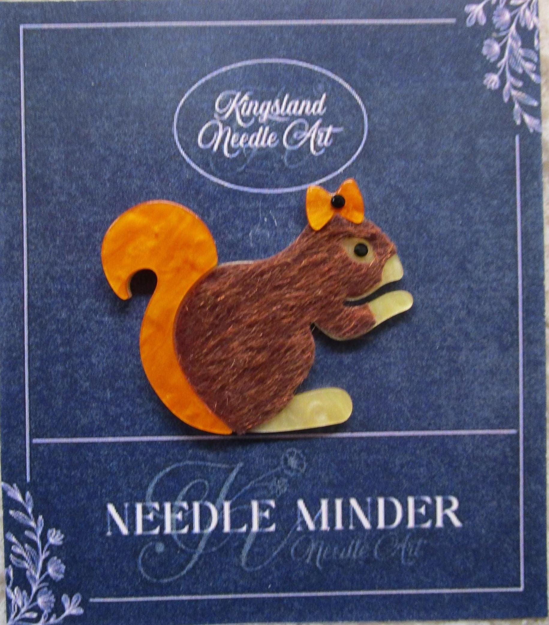 KINGSLAND NEEDLE MINDER ~ Brown Squirrel Acrylic Needle Minder, Needle Dock, Multi-Dimensional, Magnet, Needleminder
