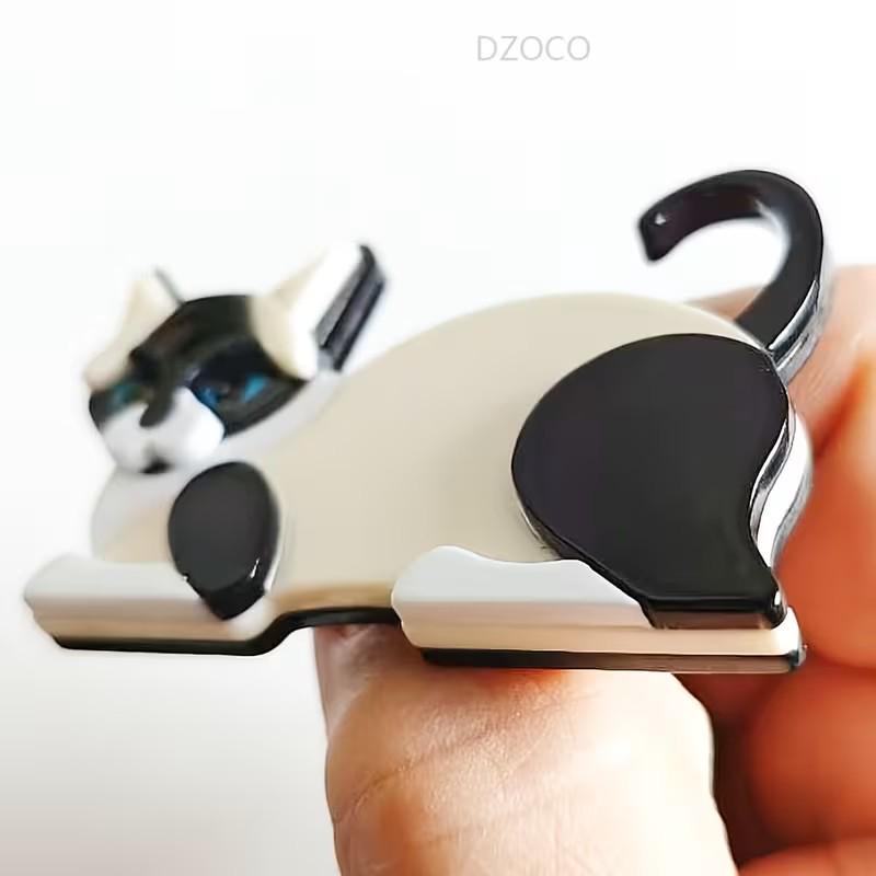 KINGSLAND NEEDLE MINDER ~ Black & White Cat Acrylic Needle Minder, Needle Dock, Multi-Dimensional, Magnet, Needle Garage, Needleminder