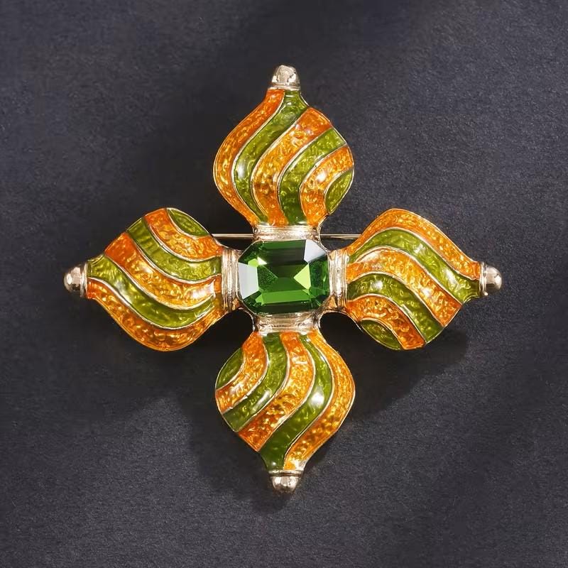 BROOCH ~ Green & Yellow Brooch ~ Gold Tone ~ Jewelry, Holidays, Great Gift Idea, Pin