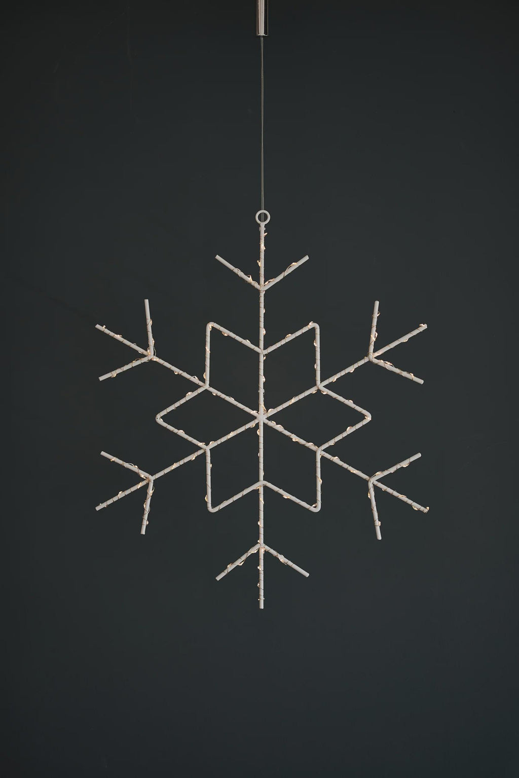 LUMINA OF LONDON ~ Lumi Metal Snowflake ~ 120 Warm White Led Lights ~ Sleek Metal Design ~ Battery Power ~ 16" Diameter ~ Holiday Decor