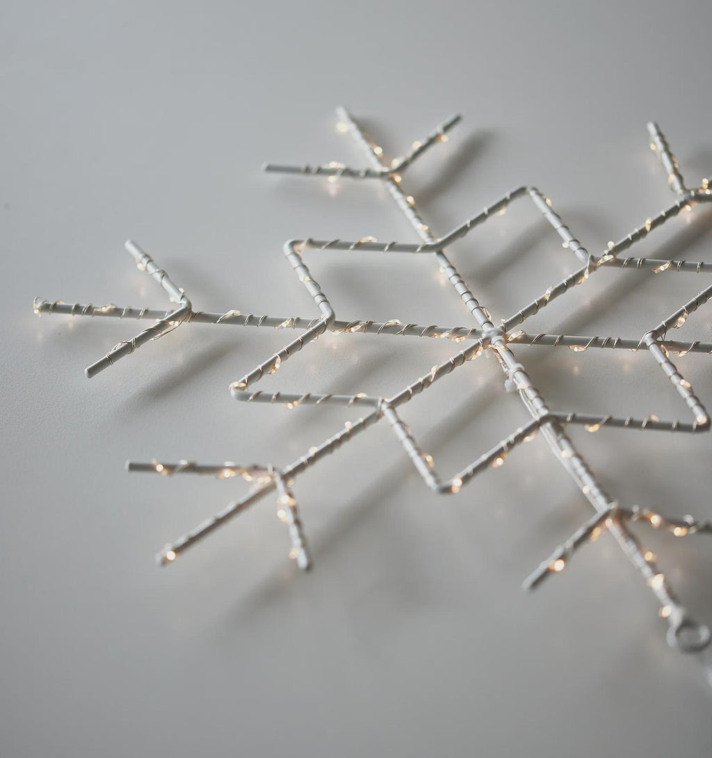 LUMINA OF LONDON ~ Lumi Metal Snowflake ~ 120 Warm White Led Lights ~ Sleek Metal Design ~ Battery Power ~ 16" Diameter ~ Holiday Decor