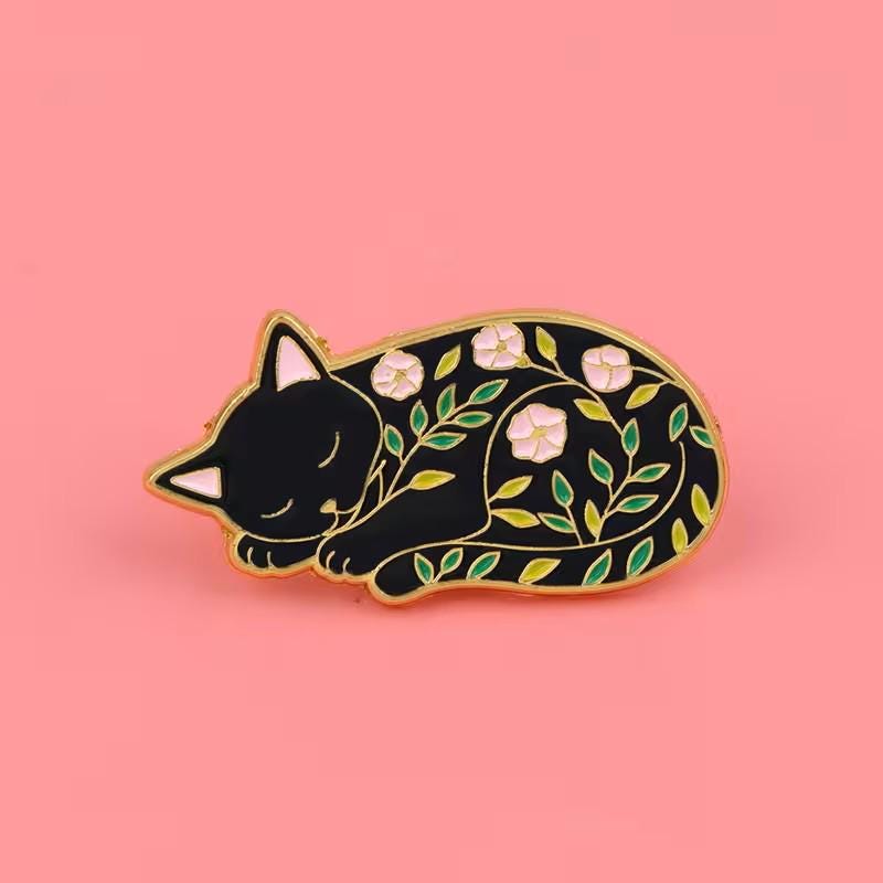 KINGSLAND NEEDLE MINDER ~ Sleeping Black Cat Needle Minder, Needle Dock, Enamel, Magnet, Needle Garage, Needleminder