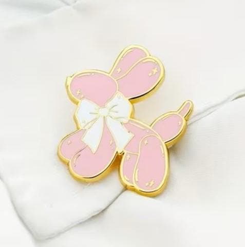 Balloon Dog Needle Minder, Enamel Stitching Accessory, Magnetic Needle Holder