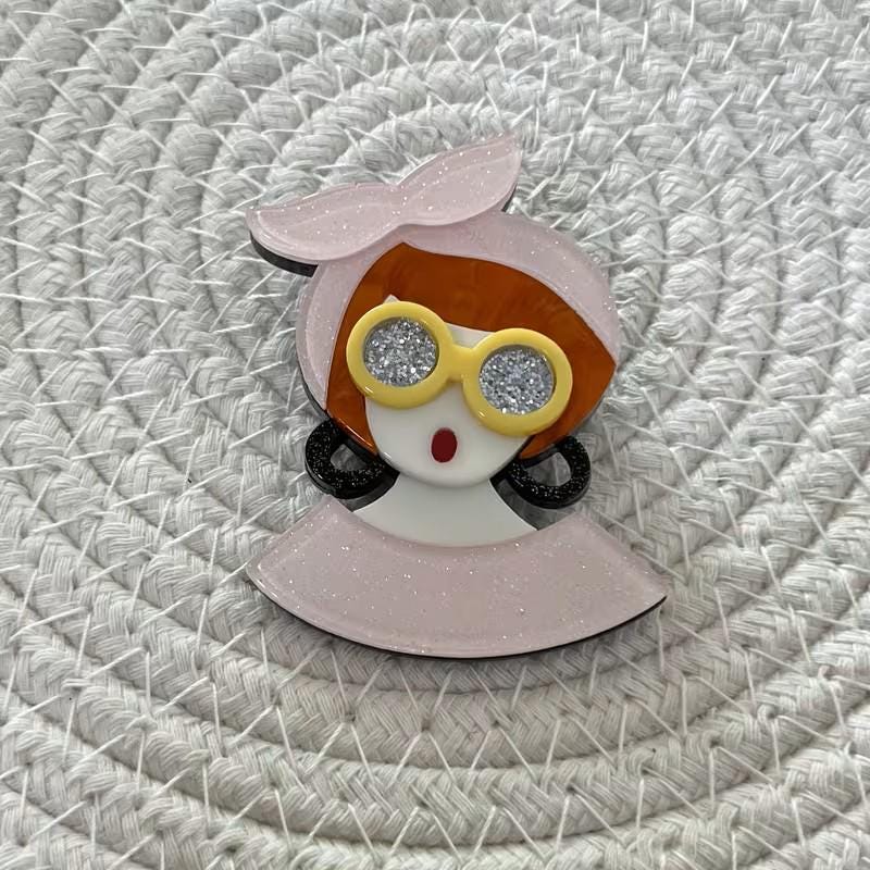 Fashionista Needle Minder, Acrylic Stitching Accessory, Magnetic Needle Holder